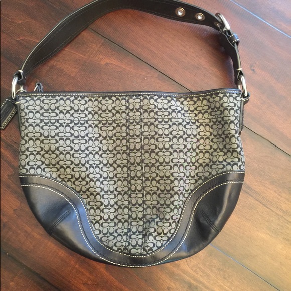 Coach Signature CC Handbag - Picture 4 of 6